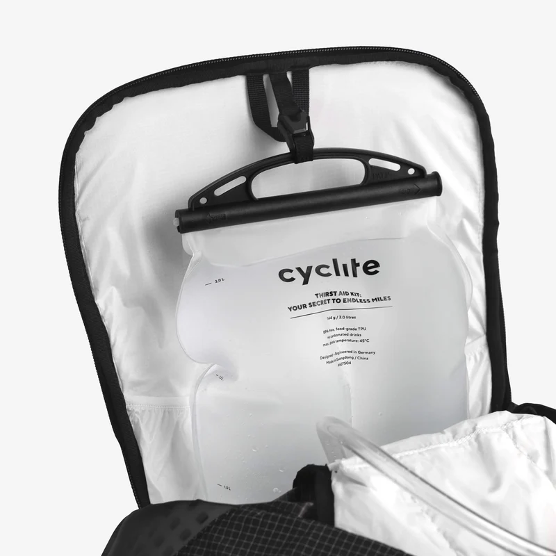 HYDRATION BLADDER / 01