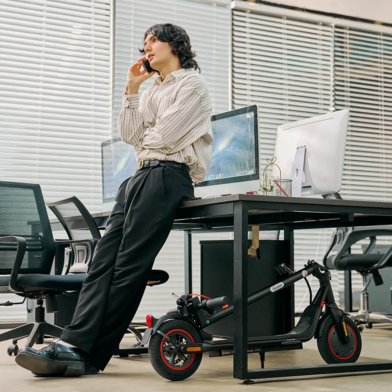 iScooter i9M 500W 10 Zoll E-Scooter für Pendler mit Straßenzulassung