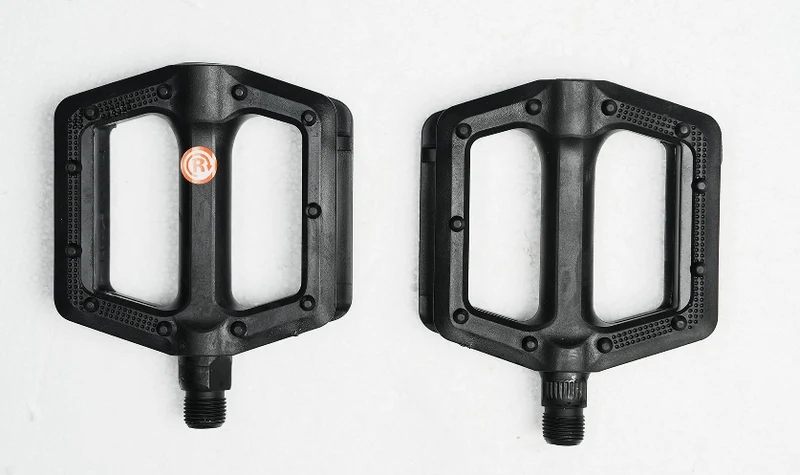 Linkes und rechtes Pedal Set für iScooter U2 Elektrofahrrad