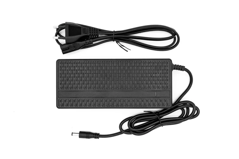 Charger GS9