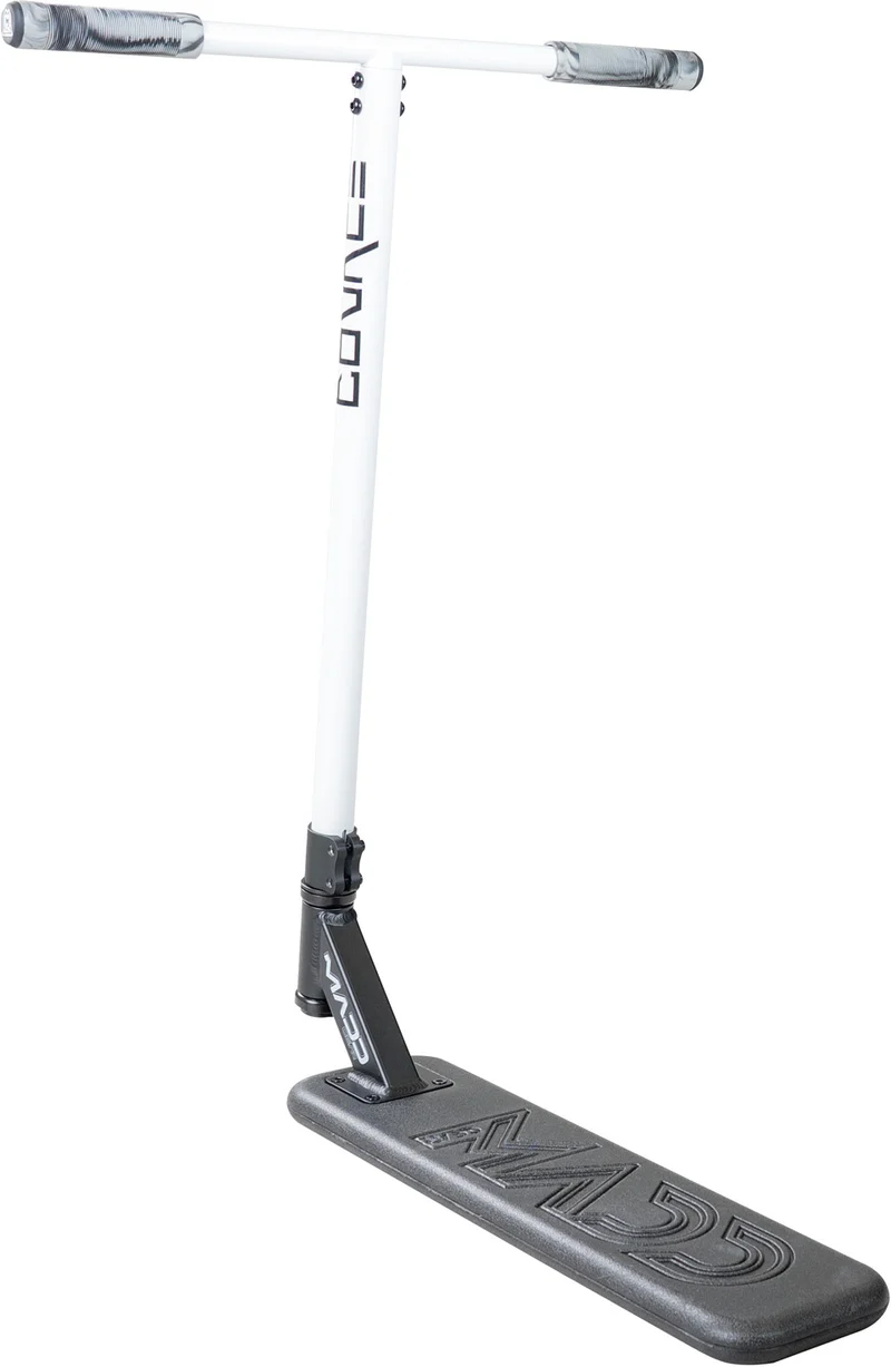 Madd Gear | Bounce Trampoline Scooter | Schwarz weiss