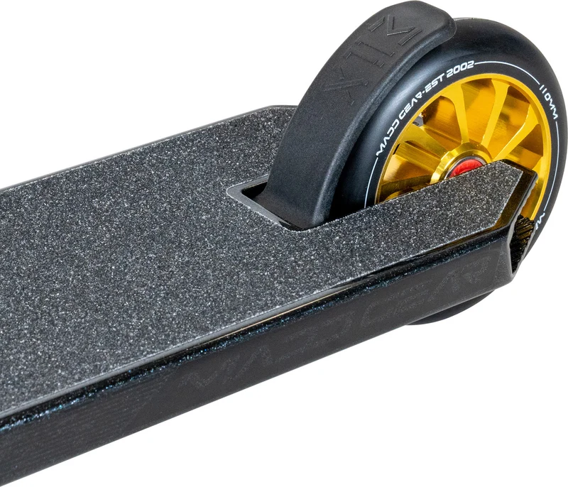 Madd Gear MGX 500 Stunt Scooter – Laser Flip