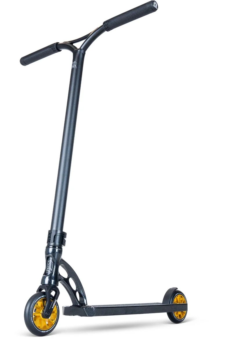 Madd Gear MGO 500 Stunt Scooter - Laser Flip