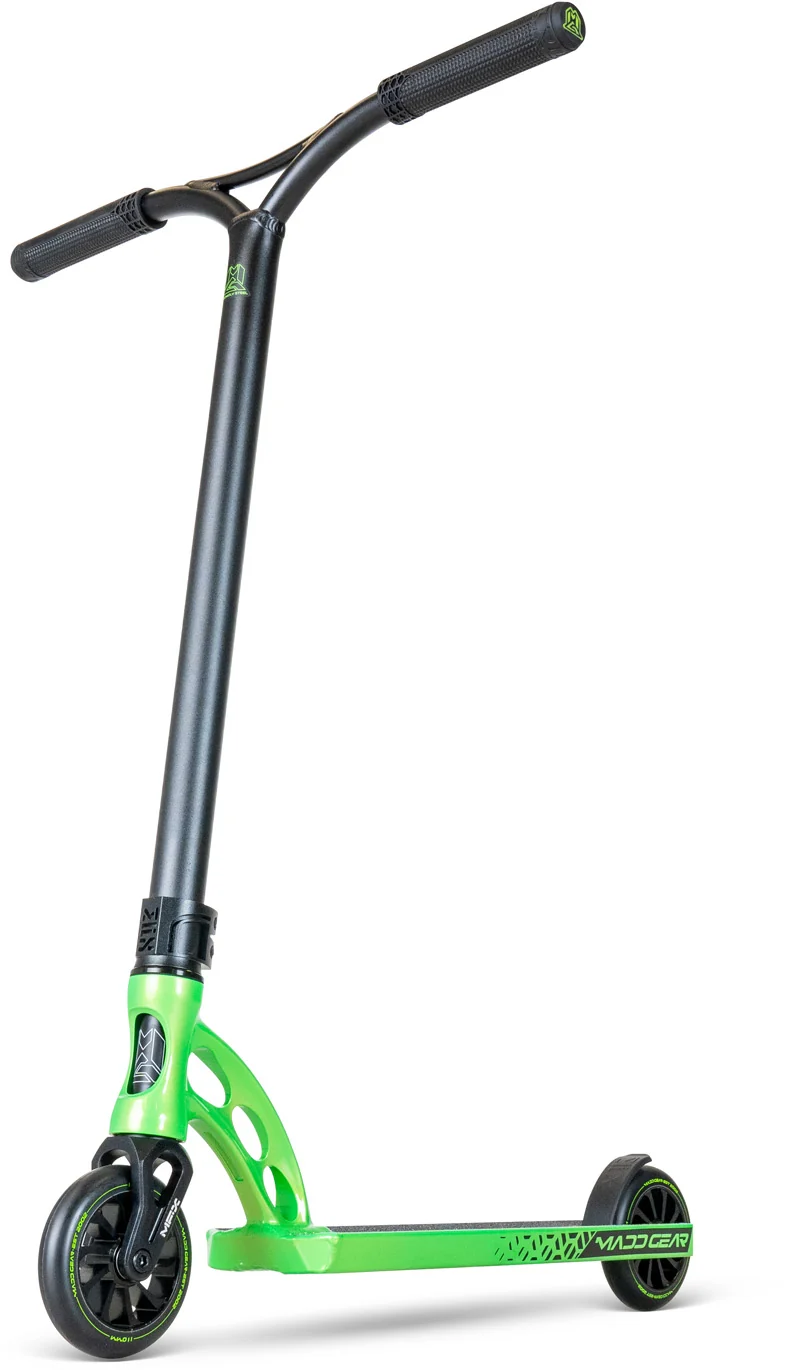 Madd Gear MGO 450 Stunt Scooter - Dragon Skin