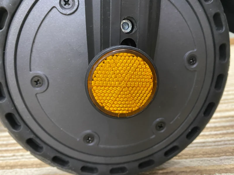 Reflektierende Abdeckung mit doppelseitigem Klebeband für iScooter E9/E9MAX