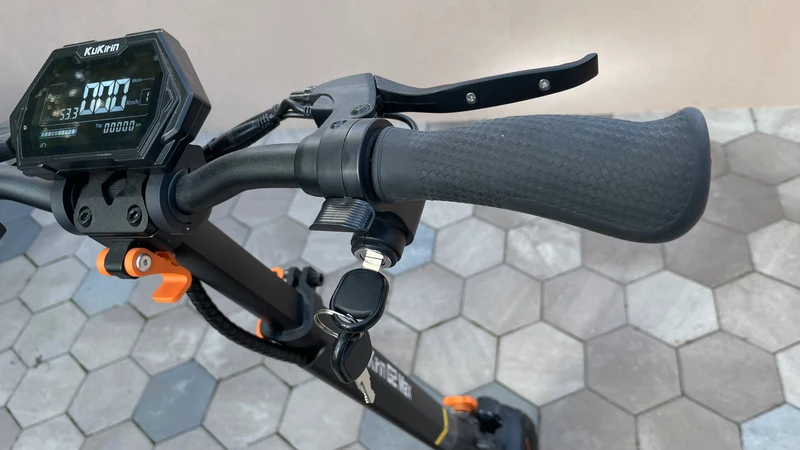Használt KuKirin G2 MAX elektromos roller (Újszerű állapot)