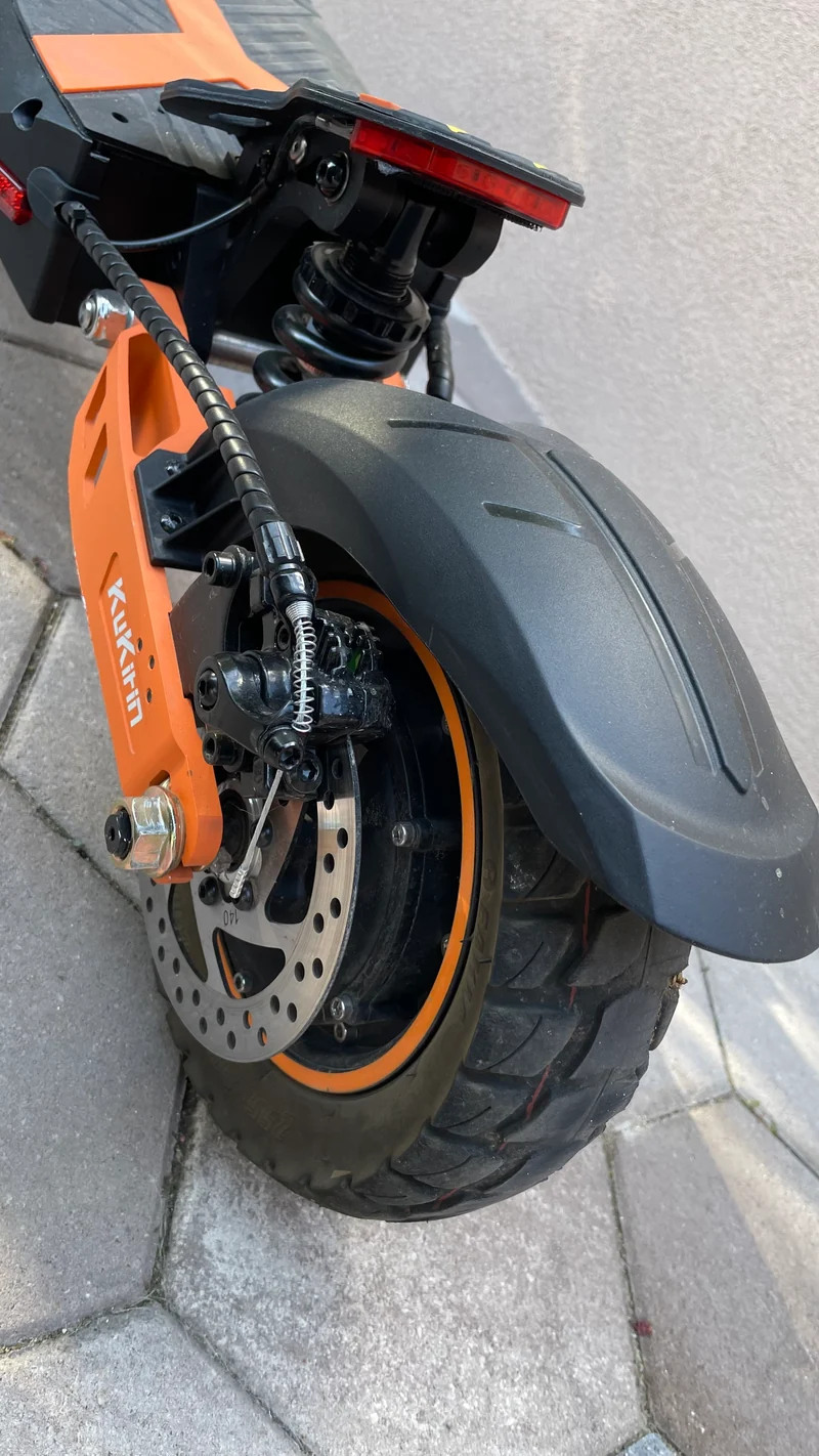 Használt KuKirin G2 MAX elektromos roller (Újszerű állapot)