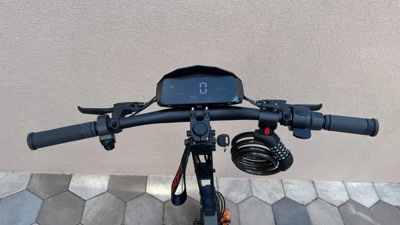 Használt KuKirin G4 elektromos roller (Kiváló állapot)
