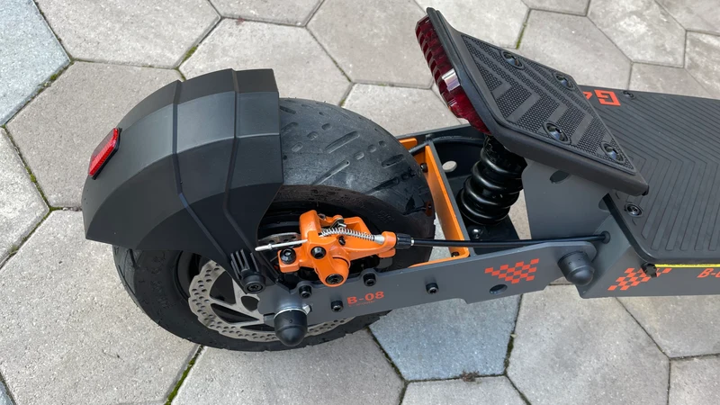 Használt KuKirin G4 elektromos roller (Kiváló állapot)