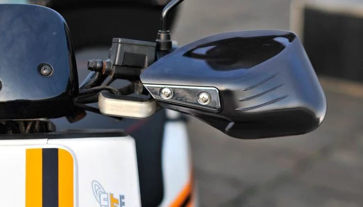 Universal-Handschutz für NIU-Roller