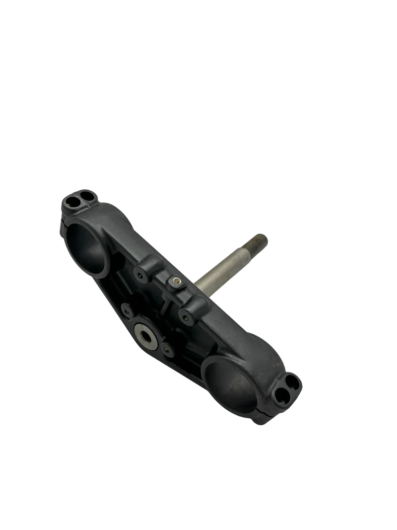 CR6 | TETE DE FOURCHE ET COLONNE