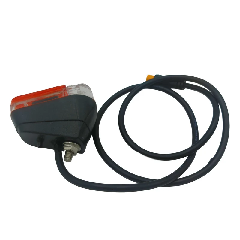 Rücklicht mit M7 Stecker für E Scooter Universal Aftermarket