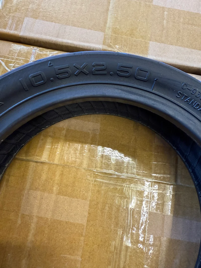 10.5x2.50 Tubeless Tire - CST