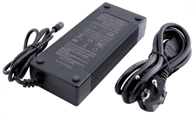 Lithium Ionen Schnellladegerät 36V / 3,0A