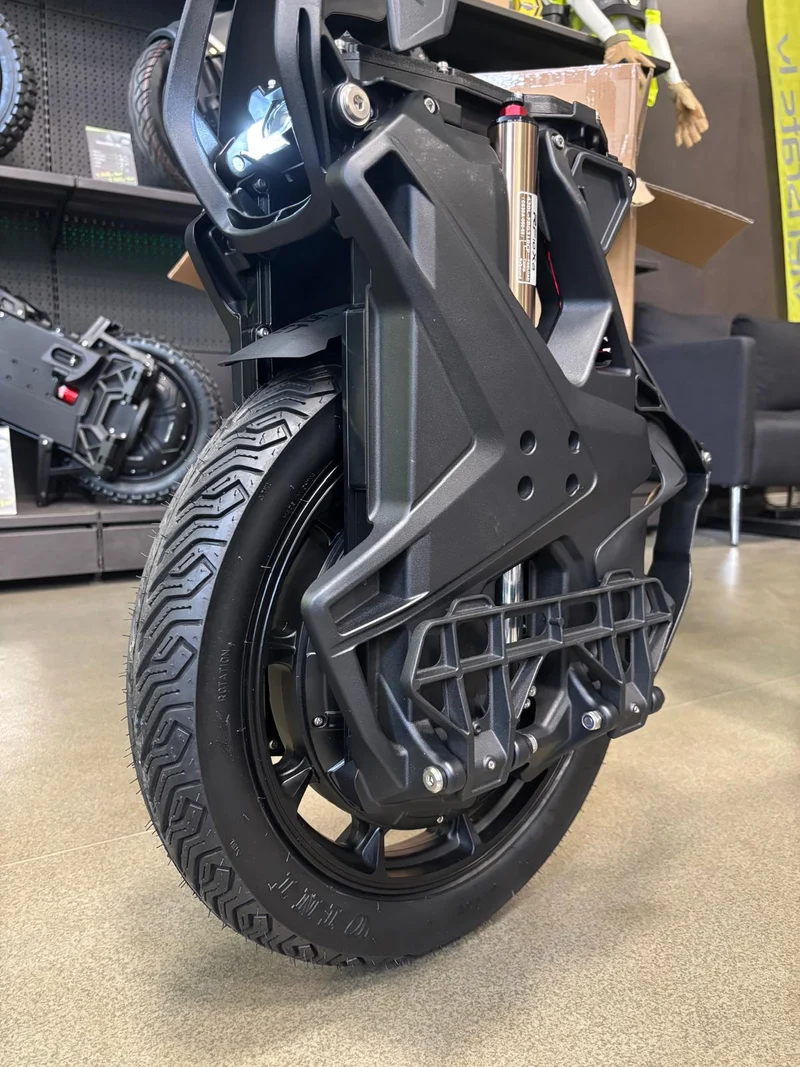 Nosfet XENO electric unicycle 2200Wh 2500W