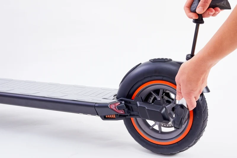 Reifenwechsel / Schlauchwechsel für E-Scooter - Onlineservice