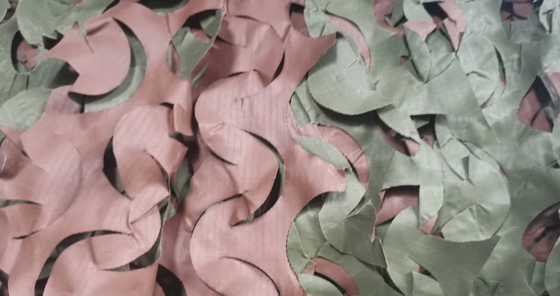 Camouflagenet per 2.4m² (100x240cm)