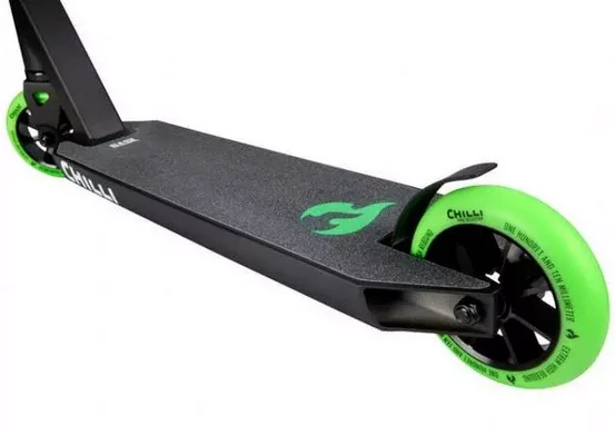 Chilli Base stuntstep Groen Zwart