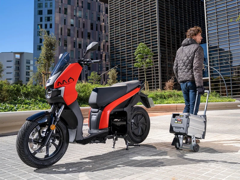SEAT MÓ 125 Elektroroller Menorca White, Vorführfahrzeug