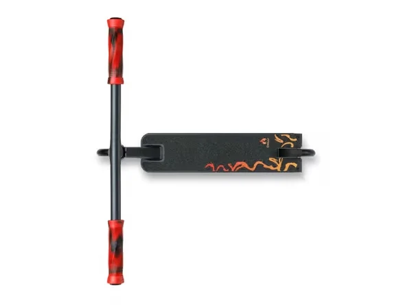 The Chilli Pro Scooter Reaper Venom M rood